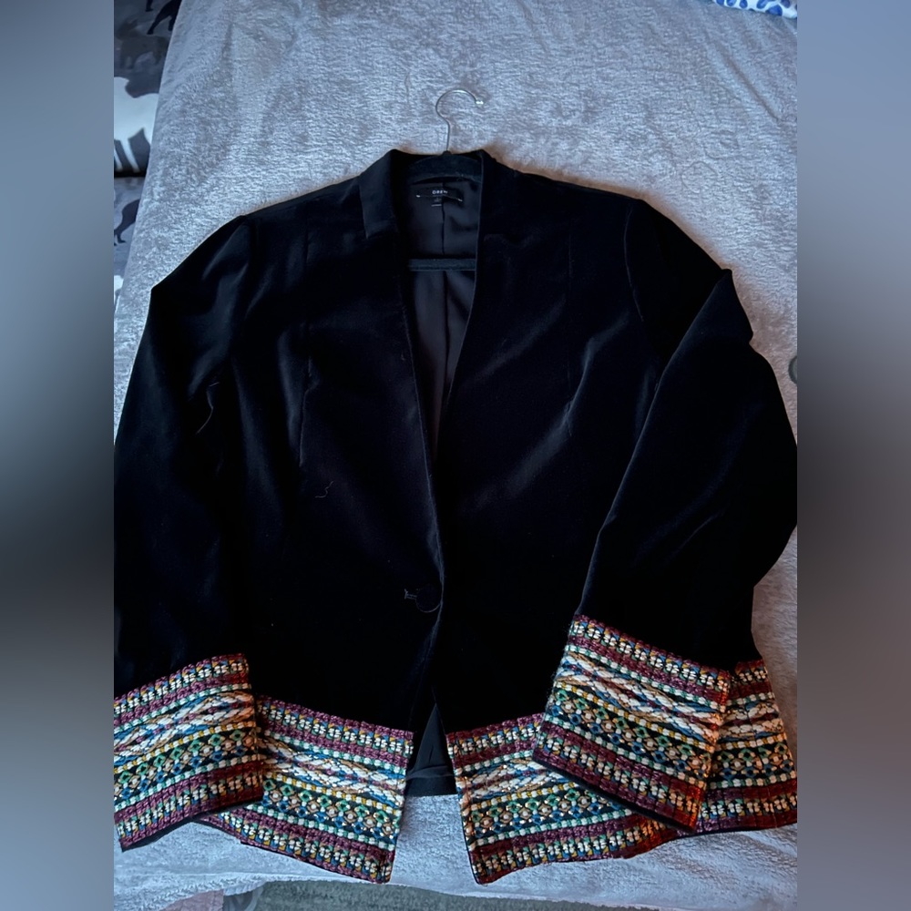 DREW velvet blazer with Embroidery